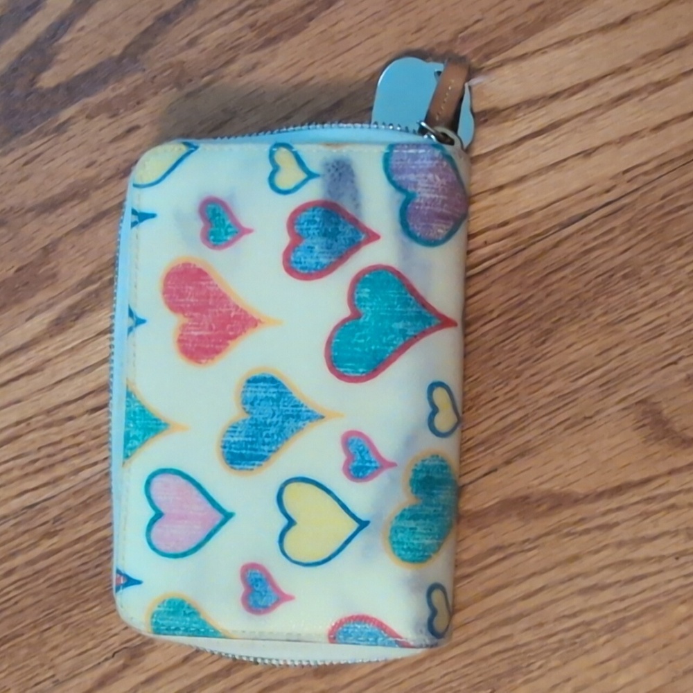 Dooney & Bourke - Vintage It Girl Lindsay Lohan Wallet With Heart Zipper - Picture 3 of 3